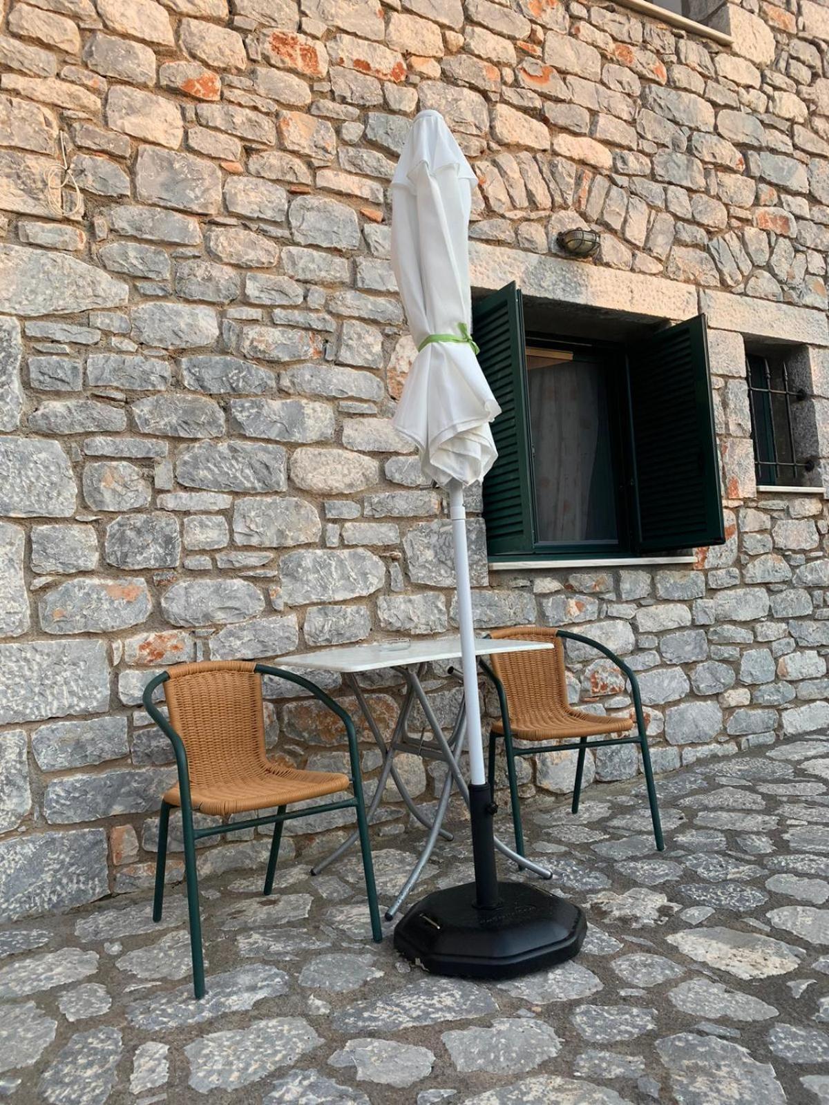 Vatoulia House Aparthotel Néon Oítilon Eksteriør bilde