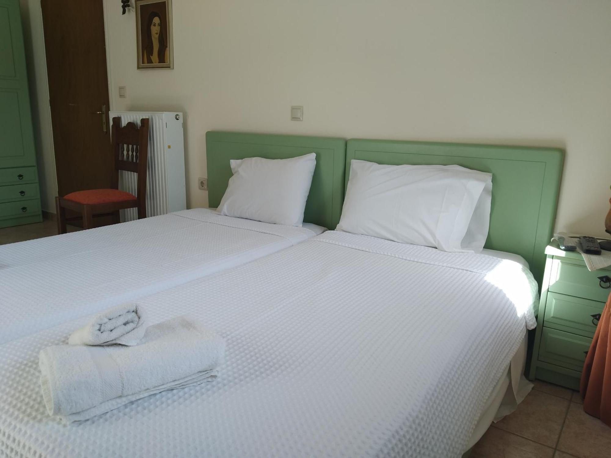 Vatoulia House Aparthotel Néon Oítilon Eksteriør bilde